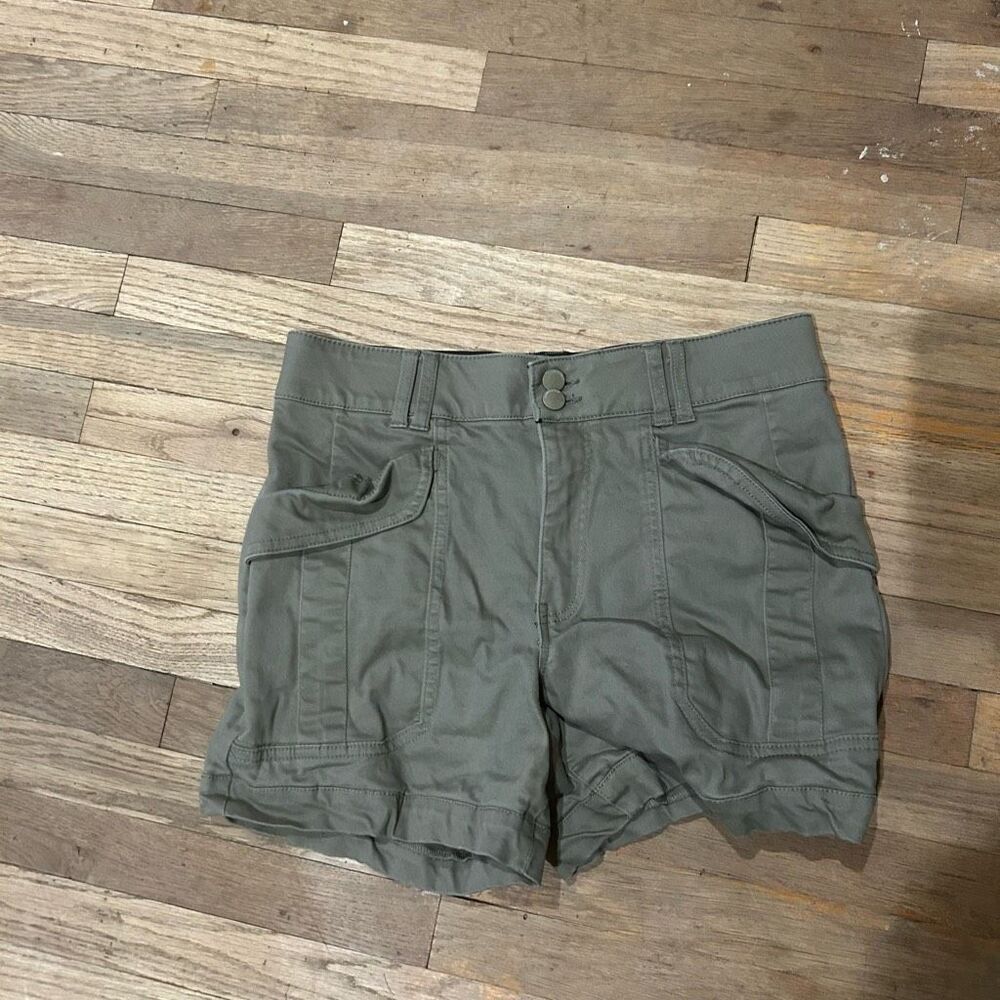 Democracy Olive Cargo Bermuda Shorts with Front Pockets